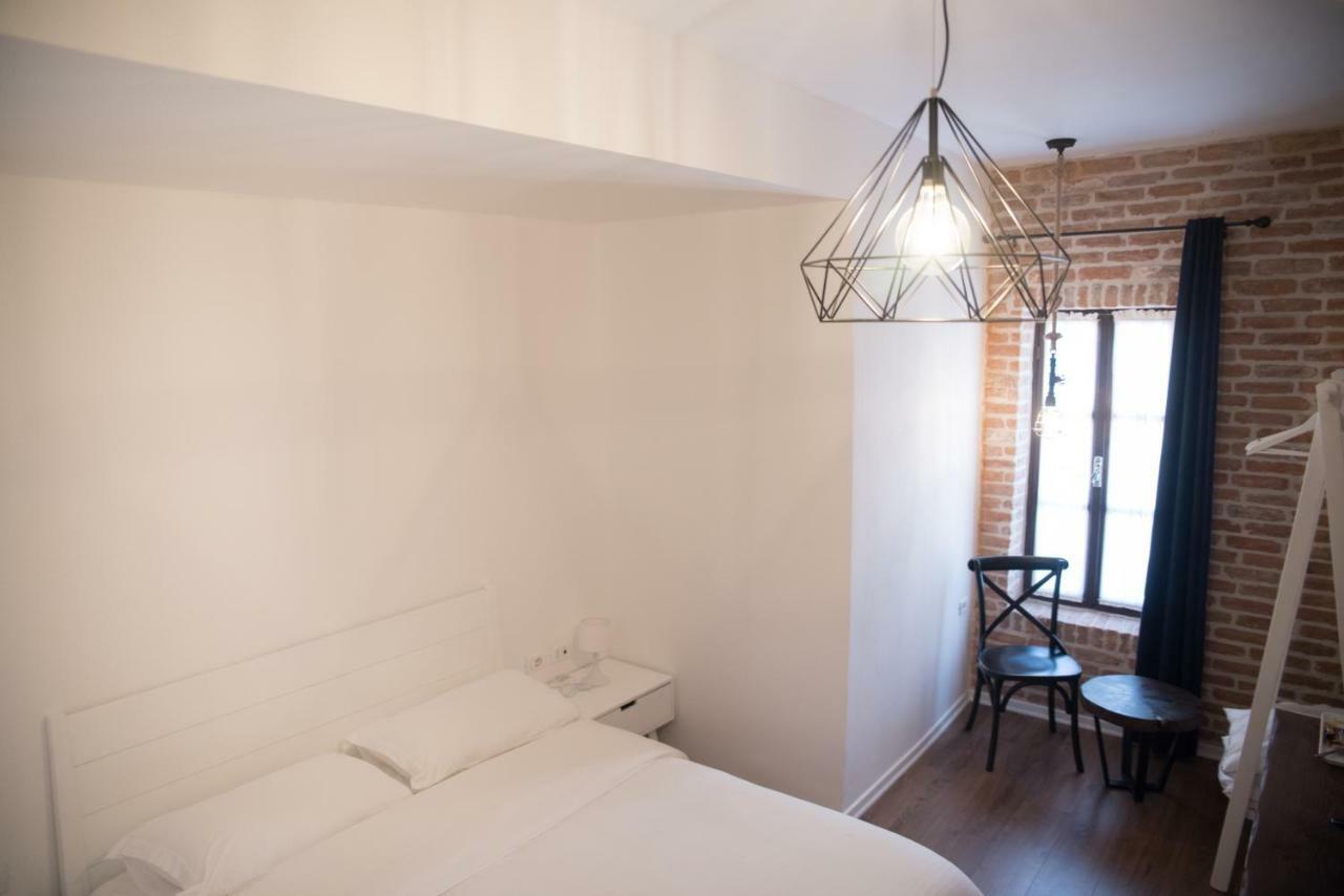 Old Bazaar Rooms 科尔察 外观 照片