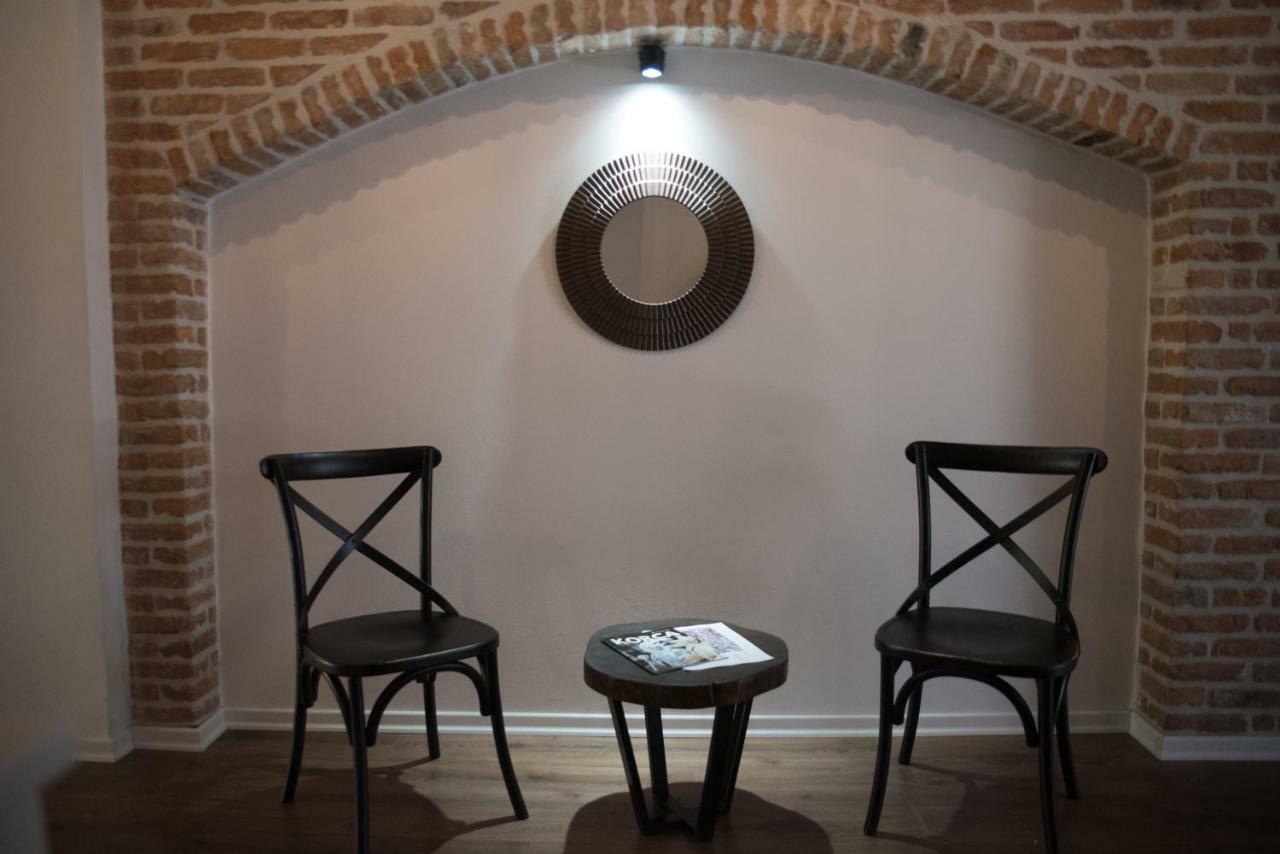 Old Bazaar Rooms 科尔察 外观 照片